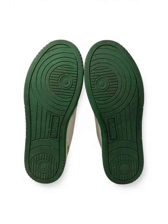 AUTRY Medalist Low Two-Tone Leather Sneakers in Green/White Size 40 - Picture 11 of 11